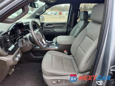 Zdjęcie 7 z 11 samochodu: 2025 GMC SIERRA K1500 SLT VIN:3GTUUDED0SG352373 - miniatura