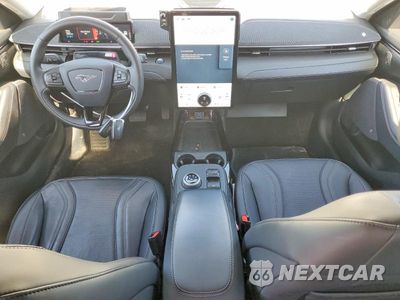 Zdjęcie 8 z 12 samochodu: 2024 FORD MUSTANG MACH-E PREMIUM VIN:3FMTK3S51RMA05053 - miniatura