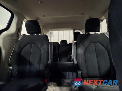 Zdjęcie 10 z 12 samochodu: 2019 CHRYSLER PACIFICA TOURING PLUS VIN:2C4RC1FGXKR507702 - miniatura