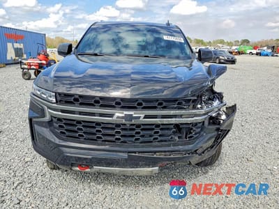 Piąte zdjęcie samochodu w środku: 2022 CHEVROLET SUBURBAN K1500 Z71 VIN:1GNSKDKD7NR158386 - miniatura