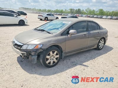 2010 HONDA CIVIC LX 19XFA1F51AE082412 - główne zdjęcie licytacji z USA - miniatura