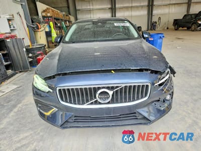 Piąte zdjęcie samochodu w środku: 2020 VOLVO S60 T6 INSCRIPTION VIN:7JRA22TL2LG060486 - miniatura