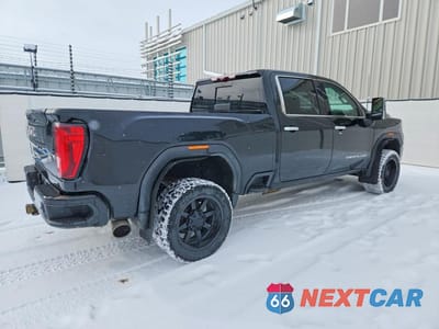 Trzecie zdjęcie samochodu z tyłu: 2020 GMC SIERRA K3500 DENALI VIN:1GT49WEY0LF304715 - miniatura