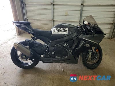 2025 SUZUKI GSX-R600 JS1GN7FA0S7100368 - główne zdjęcie licytacji z USA - miniatura