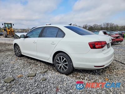 Drugie zdjęcie samochodu z przodu: 2017 VOLKSWAGEN JETTA SE VIN:3VWDB7AJ5HM385394 - miniatura