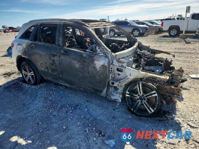 Czwarte zdjęcie samochodu z boku: 2020 MERCEDES-BENZ GLC 300 4MATIC VIN:W1N0G8EB5LF784397 - miniatura