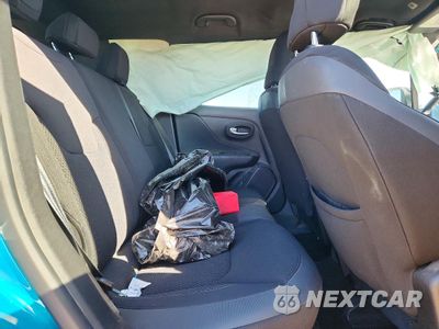 Zdjęcie 11 z 14 samochodu: 2022 JEEP RENEGADE ALTITUDE VIN:ZACNJDE12NPN89384 - miniatura
