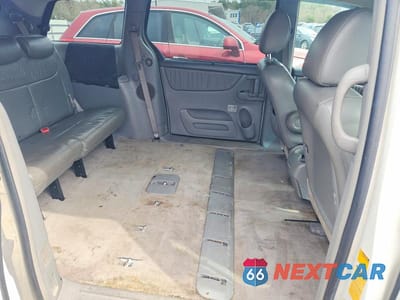 Zdjęcie 10 z 11 samochodu: 2010 TOYOTA SIENNA XLE VIN:5TDYK4CC4AS295080 - miniatura