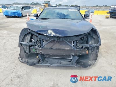 Piąte zdjęcie samochodu w środku: 2018 CHEVROLET CAMARO LT VIN:1G1FB1RX1J0186488 - miniatura