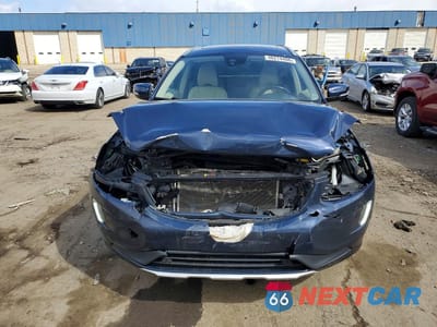 Piąte zdjęcie samochodu w środku: 2015 VOLVO XC60 T5 PREMIER VIN:YV4612RK2F2729277 - miniatura