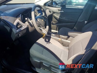 Zdjęcie 7 z 12 samochodu: 2019 CHEVROLET CRUZE LS VIN:3G1BC6SM6KS588624 - miniatura