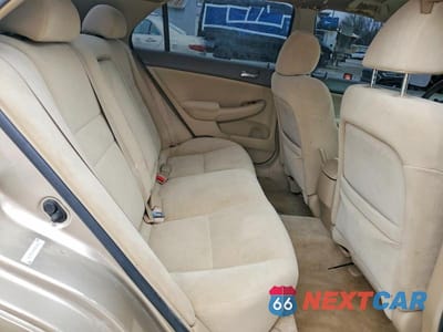 Zdjęcie 10 z 12 samochodu: 2004 HONDA ACCORD EX VIN:1HGCM56644A030629 - miniatura