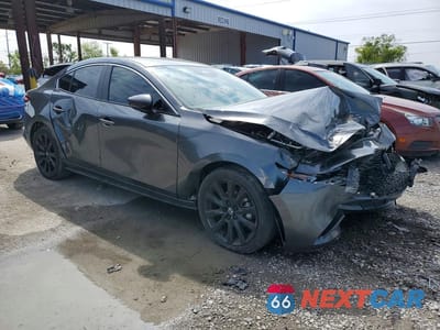 Czwarte zdjęcie samochodu z boku: 2025 MAZDA 3 SELECT SPORT VIN:3MZBPABM7SM465611 - miniatura