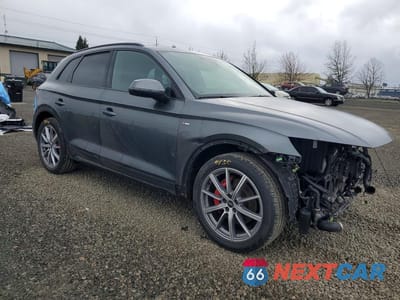 Czwarte zdjęcie samochodu z boku: 2024 AUDI Q5 E PREMIUM PLUS 55 VIN:WA1E2AFY4R2148649 - miniatura