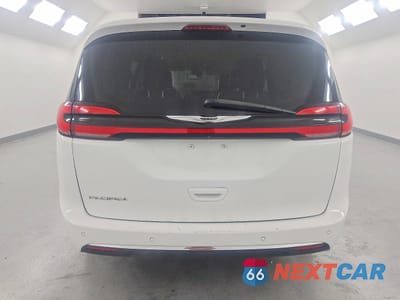 Zdjęcie 6 z 14 samochodu: 2023 CHRYSLER PACIFICA TOURING L VIN:2C4RC1BG7PR511008 - miniatura