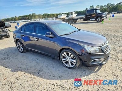 Czwarte zdjęcie samochodu z boku: 2015 CHEVROLET CRUZE LTZ VIN:1G1PG5SB5F7164861 - miniatura