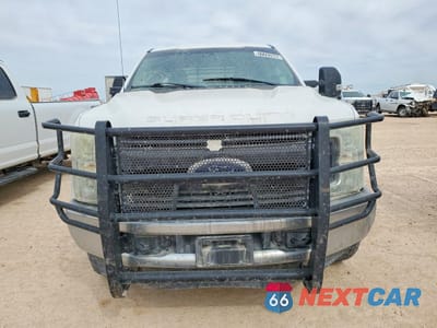 Piąte zdjęcie samochodu w środku: 2017 FORD F350 SUPER DUTY VIN:1FT8W3B69HEB47176 - miniatura
