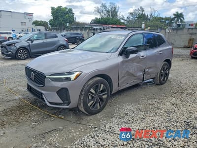2026 VOLVO XC60 CORE YV4M12RJ6T1361749 - główne zdjęcie licytacji z USA - miniatura