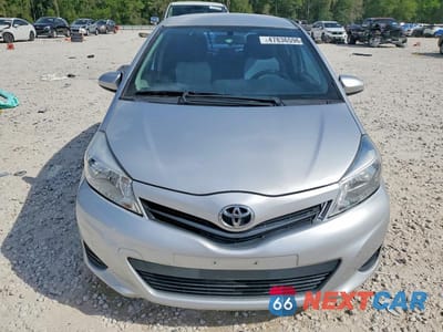 Piąte zdjęcie samochodu w środku: 2013 TOYOTA YARIS 5-DOOR LE VIN:JTDKTUD3XDD542376 - miniatura