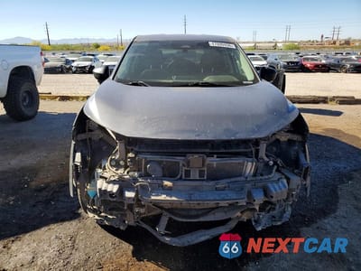 Piąte zdjęcie samochodu w środku: 2021 NISSAN ROGUE S VIN:JN8AT3AB8MW219874 - miniatura