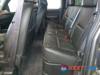 Zdjęcie 10 z 12 samochodu: 2012 GMC SIERRA K2500 SLT VIN:1GT221CG3CZ336338 - miniatura