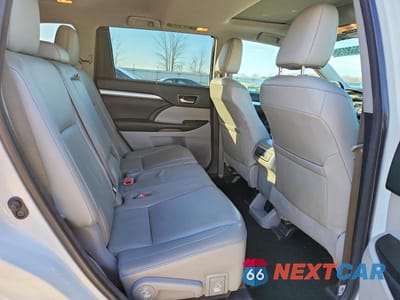 Zdjęcie 10 z 11 samochodu: 2018 TOYOTA HIGHLANDER HYBRID XLE VIN:5TDJGRFH6JS039160 - miniatura