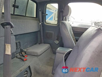 Zdjęcie 10 z 11 samochodu: 2000 TOYOTA TACOMA BASE VIN:4TAVL52N3YZ610819 - miniatura