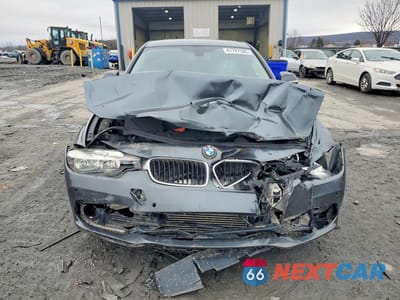 Piąte zdjęcie samochodu w środku: 2016 BMW 320 XI VIN:WBA8E5G5XGNT41032 - miniatura