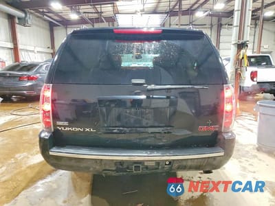 Zdjęcie 6 z 12 samochodu: 2009 GMC YUKON XL DENALI VIN:1GKFK06289R195615 - miniatura