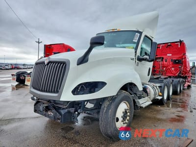 Drugie zdjęcie samochodu z przodu: 2025 INTERNATIONAL LT62F SEMI TRUCK VIN:3HSDZTZR2SN152423 - miniatura