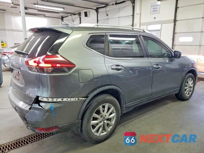 Trzecie zdjęcie samochodu z tyłu: 2018 NISSAN ROGUE SV VIN:KNMAT2MV4JP532390 - miniatura