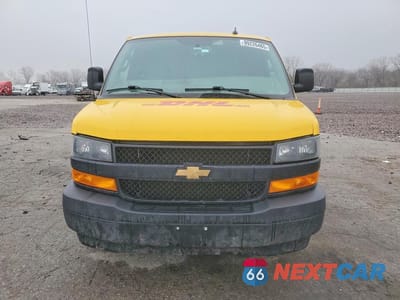 Piąte zdjęcie samochodu w środku: 2021 CHEVROLET EXPRESS G2500 DELIVERY VAN VIN:1GCWGAFP8M1246052 - miniatura