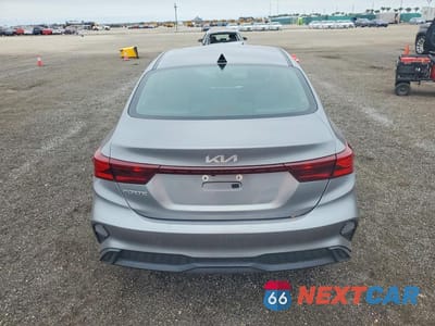 Zdjęcie 6 z 12 samochodu: 2024 KIA FORTE LXS VIN:3KPF24AD4RE720208 - miniatura