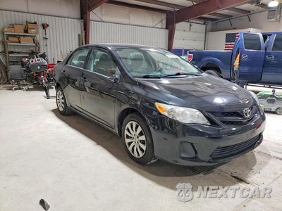 Czwarte zdjęcie samochodu z boku: 2012 TOYOTA COROLLA LE VIN:2T1BU4EE9CC898200 - miniatura
