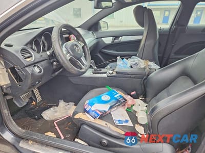 Zdjęcie 7 z 11 samochodu: 2015 MERCEDES-BENZ C 250 VIN:WDDGJ4HB3FG363374 - miniatura