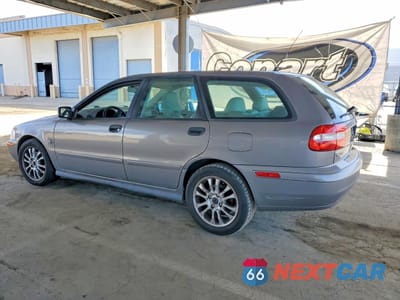 Drugie zdjęcie samochodu z przodu: 2004 VOLVO V40 1.9T VIN:YV1VW27534F058232 - miniatura