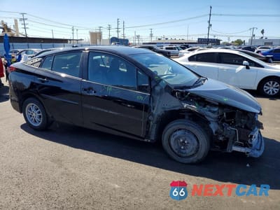 Czwarte zdjęcie samochodu z boku: 2020 TOYOTA PRIUS XLE VIN:JTDKARFU9L3112240 - miniatura