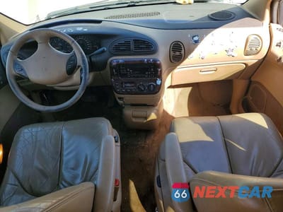 Zdjęcie 8 z 13 samochodu: 2000 CHRYSLER TOWN & COUNTRY LXI VIN:1C4GP54L3YB635452 - miniatura