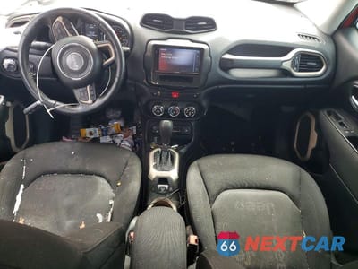 Zdjęcie 8 z 12 samochodu: 2017 JEEP RENEGADE LATITUDE VIN:ZACCJBBB9HPG32148 - miniatura