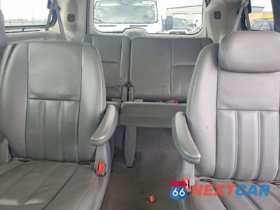 Zdjęcie 10 z 12 samochodu: 2010 CHRYSLER TOWN & COUNTRY TOURING VIN:2A4RR5D16AR241138 - miniatura