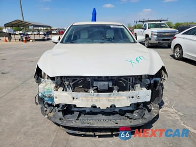 Piąte zdjęcie samochodu w środku: 2017 MAZDA 6 SPORT VIN:JM1GL1U53H1150241 - miniatura