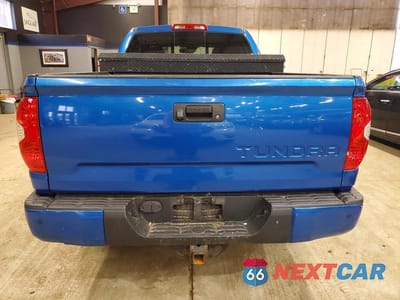 Zdjęcie 6 z 12 samochodu: 2018 TOYOTA TUNDRA SR5 VIN:5TFUY5F12JX760088 - miniatura