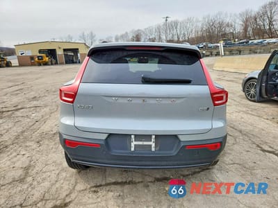 Zdjęcie 6 z 14 samochodu: 2025 VOLVO XC40 PLUS VIN:YV4L12UC1S2483609 - miniatura