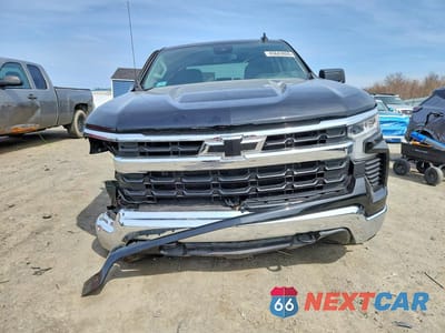 Piąte zdjęcie samochodu w środku: 2025 CHEVROLET SILVERADO K1500 LT VIN:1GCUKDED0SZ315085 - miniatura