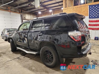 Drugie zdjęcie samochodu z przodu: 2020 TOYOTA 4RUNNER SR5/SR5 PREMIUM VIN:JTEBU5JR8L5835810 - miniatura