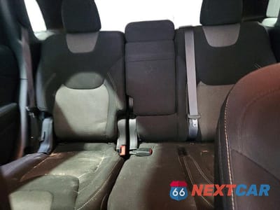 Zdjęcie 10 z 13 samochodu: 2017 JEEP CHEROKEE SPORT VIN:1C4PJMAS0HW658705 - miniatura