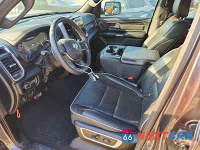 Zdjęcie 7 z 11 samochodu: 2024 RAM 1500 LARAMIE VIN:1C6SRFJT1RN158798 - miniatura