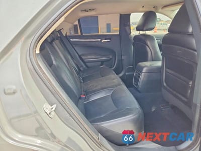 Zdjęcie 10 z 11 samochodu: 2019 CHRYSLER 300 TOURING VIN:2C3CCAAG2KH548932 - miniatura