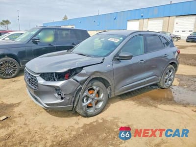 2023 FORD ESCAPE ST LINE 1FMCU9MNXPUA90655 - główne zdjęcie licytacji z USA - miniatura