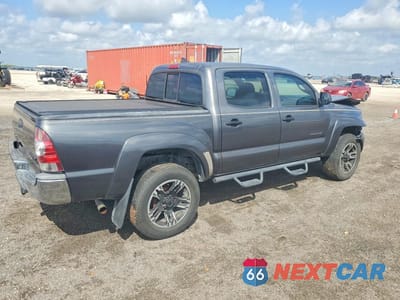Trzecie zdjęcie samochodu z tyłu: 2014 TOYOTA TACOMA DOUBLE CAB PRERUNNER VIN:3TMJU4GN4EM173591 - miniatura